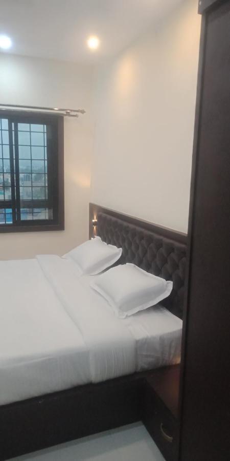 M G Residency Hotel Chikmagalur Bagian luar foto