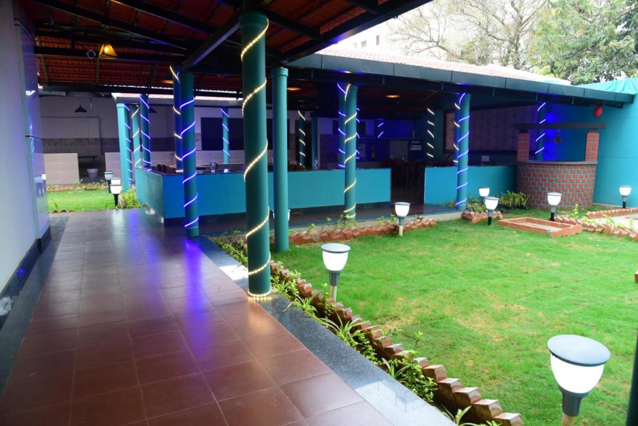 M G Residency Hotel Chikmagalur Bagian luar foto