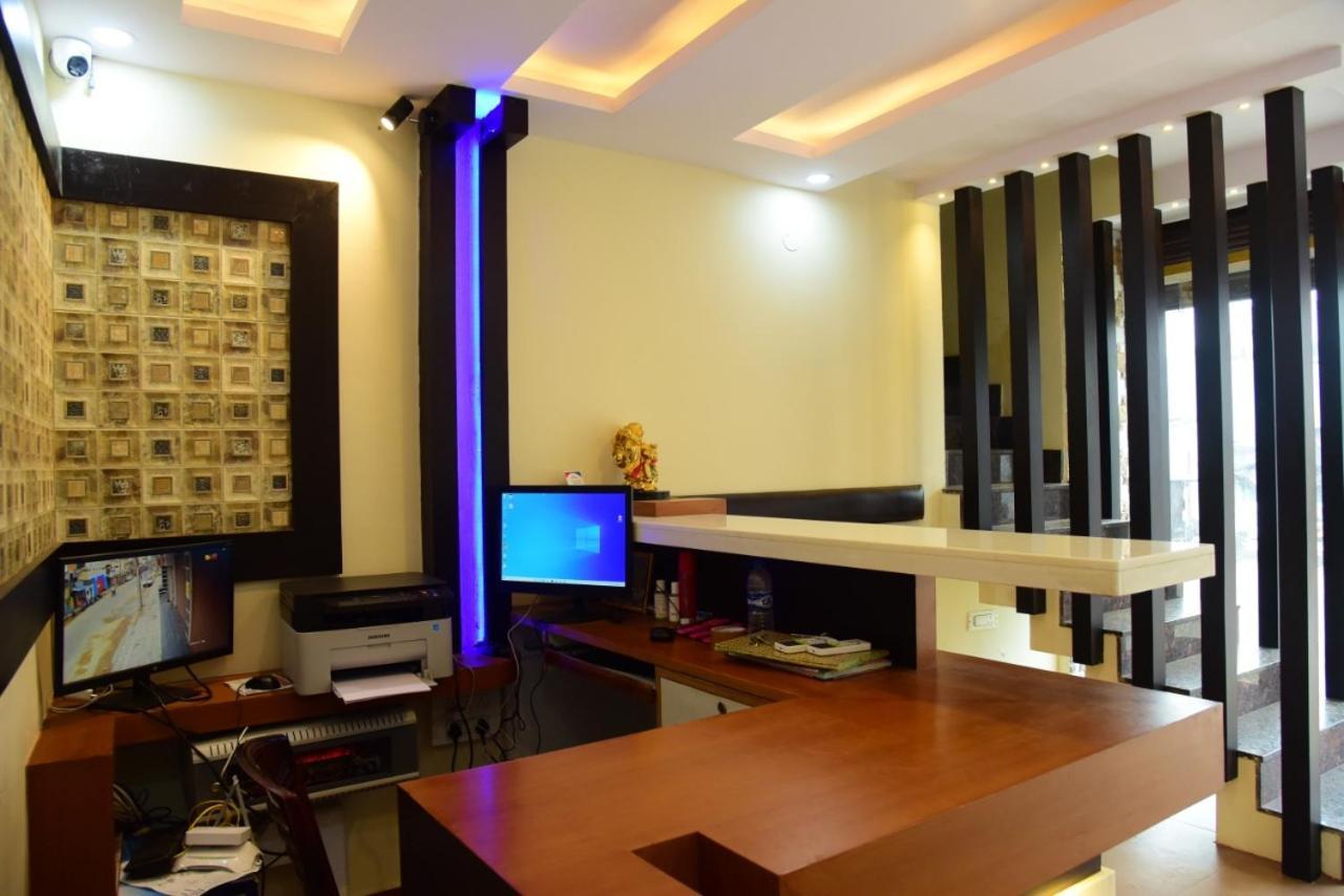 M G Residency Hotel Chikmagalur Bagian luar foto