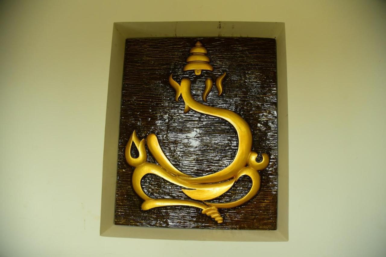 M G Residency Hotel Chikmagalur Bagian luar foto