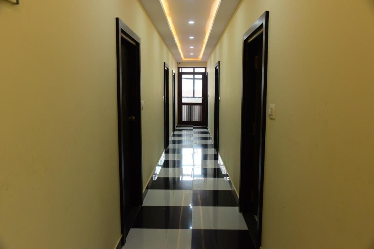 M G Residency Hotel Chikmagalur Bagian luar foto